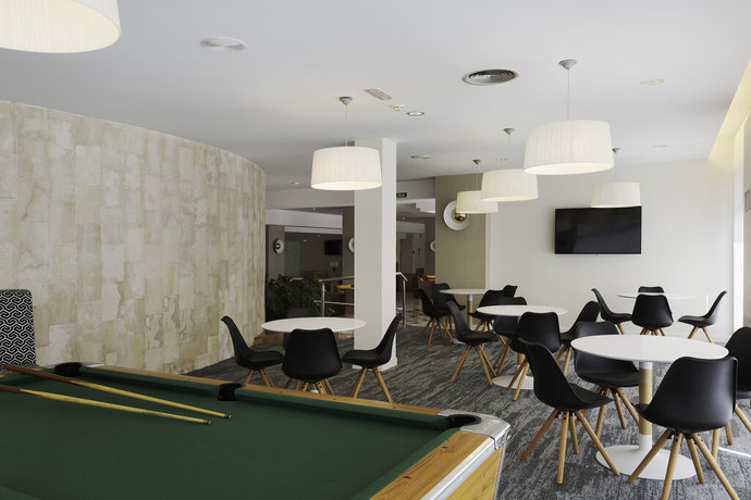 Imagen del bar/restaurante del Hotel Alua Illa De Menorca. Foto 6