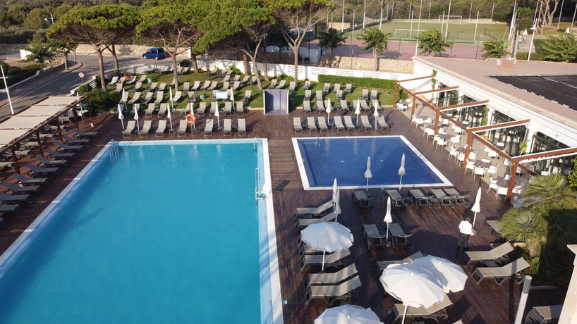 Imagen de la piscina del Hotel Alua Illa de Menorca - Hyatt Inclusive Collection. Foto 26