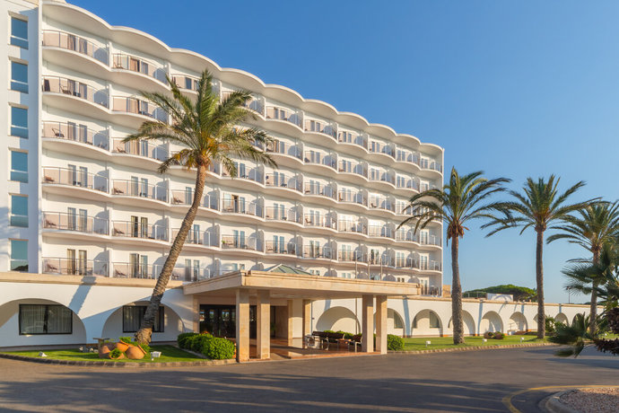 Imagen de los exteriores del Hotel Alua Illa de Menorca - Hyatt Inclusive Collection. Foto 17