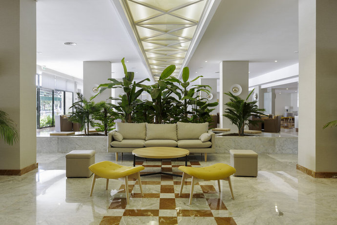 Imagen de los interiores del Hotel Alua Illa de Menorca - Hyatt Inclusive Collection. Foto 20