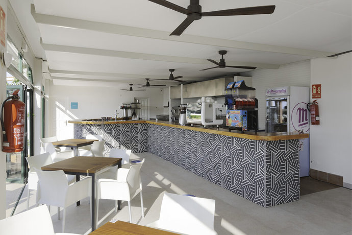 Imagen del bar/restaurante del Hotel Alua Illa de Menorca - Hyatt Inclusive Collection. Foto 8