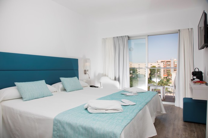 Imagen de la habitación del Hotel Alua Leo. Foto 6