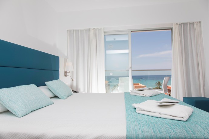 Imagen de la habitación del Hotel Alua Leo. Foto 7