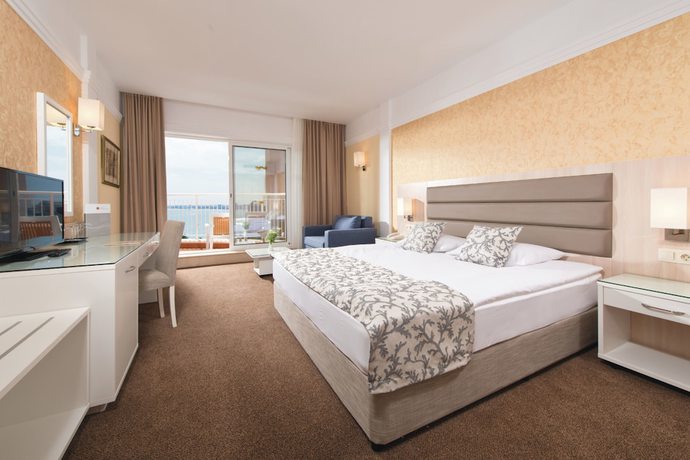 Imagen de la habitación del Hotel Alua Sunny Beach Resort and Spa. Foto 2