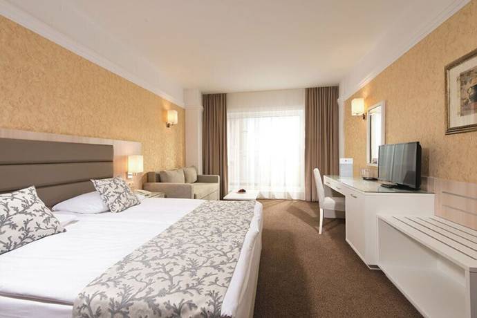 Imagen de la habitación del Hotel Alua Sunny Beach Resort and Spa. Foto 4