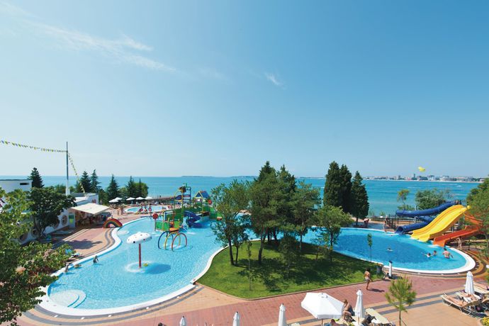 Imagen de la piscina del Hotel Alua Sunny Beach Resort and Spa. Foto 19