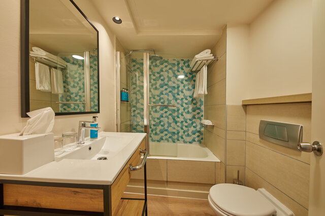 Imagen de la habitación del Hotel AluaSoul Zakynthos. Foto 7