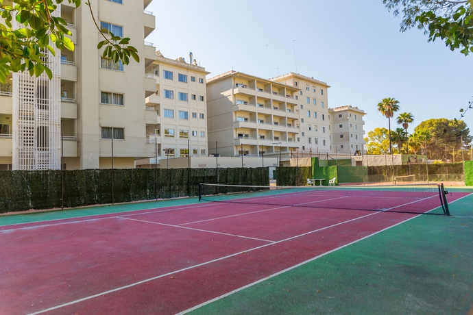 Imagen de los exteriores del Hotel AluaSun Costa Park. Foto 7