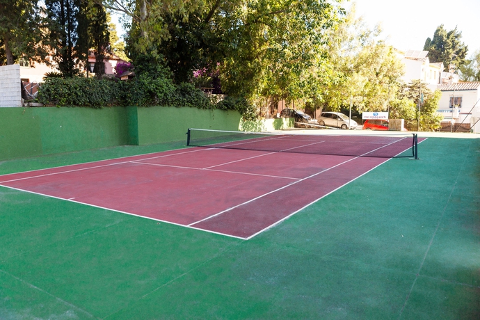 Imagen de los exteriores del Hotel AluaSun Costa Park. Foto 10