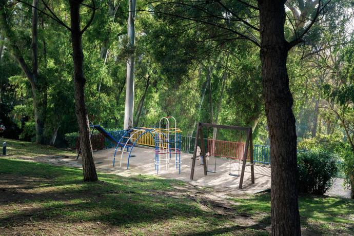 Imagen de los exteriores del Hotel AluaSun Costa Park. Foto 11