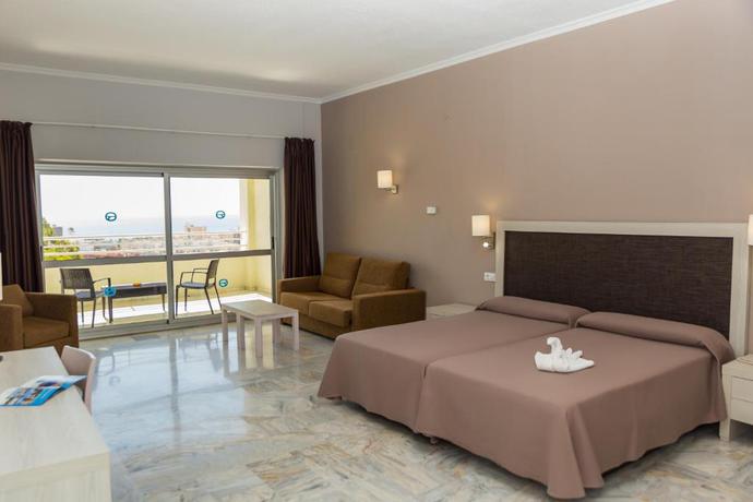 Imagen de la habitación del Hotel AluaSun Costa Park. Foto 3