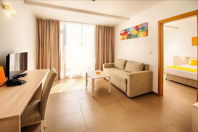 Imagen de la habitación del Hotel AluaSun Helios Beach – All Inclusive. Foto 2