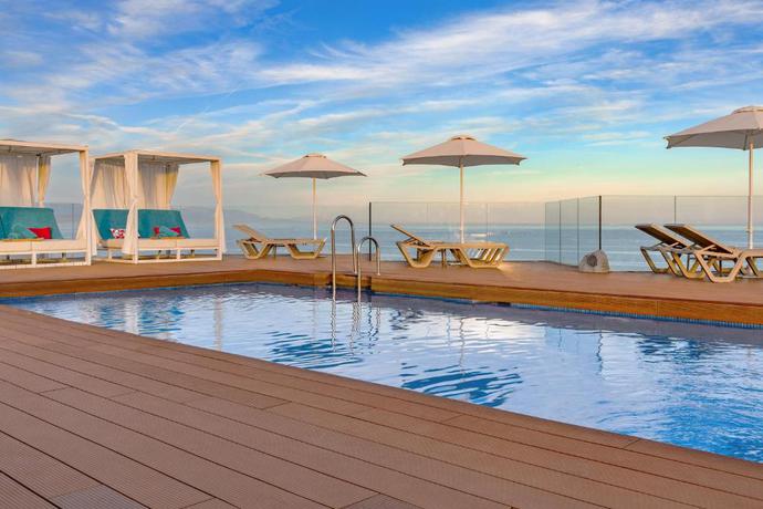 Imagen de la piscina del Hotel AluaSun Lago Rojo (Adults recommended). Foto 15