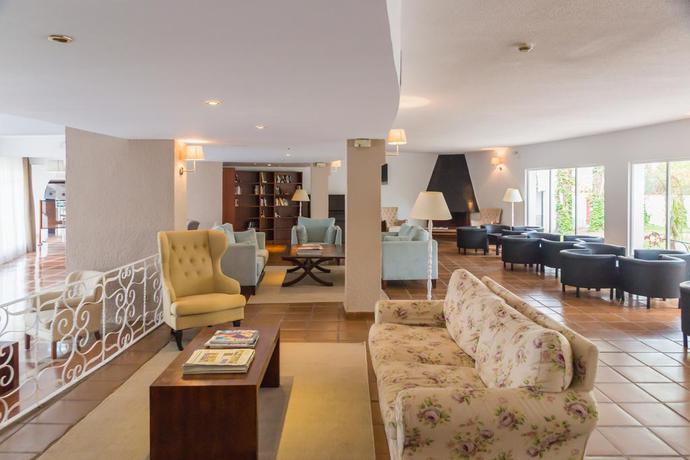 Imagen de los interiores del Hotel AluaSun Marbella Park. Foto 18