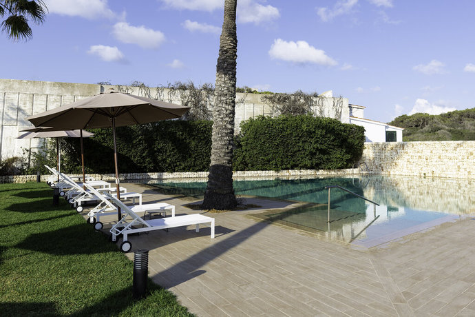 Imagen de la piscina del Hotel Aluasoul Menorca - Adults Only. Foto 19