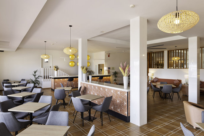 Imagen de los interiores del Hotel Aluasoul Menorca - Adults Only. Foto 16