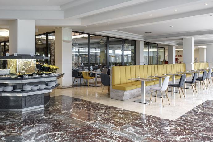 Imagen del bar/restaurante del Hotel Aluasoul Orotava Valley - Adults Only. Foto 3