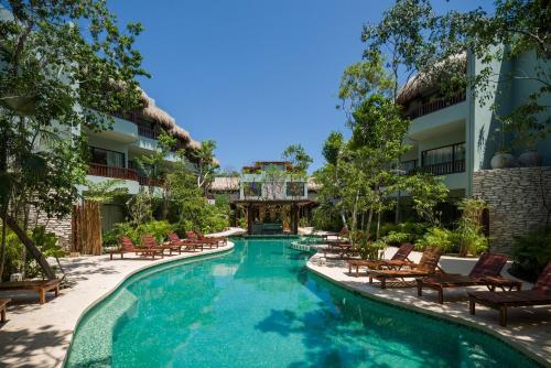Imagen de la piscina del Hotel Aluna Resort Tulum. Foto 10