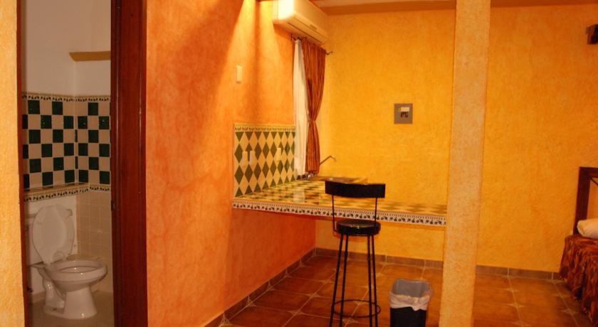Imagen de la habitación del Hotel Alux Playa Del Carmen. Foto 3