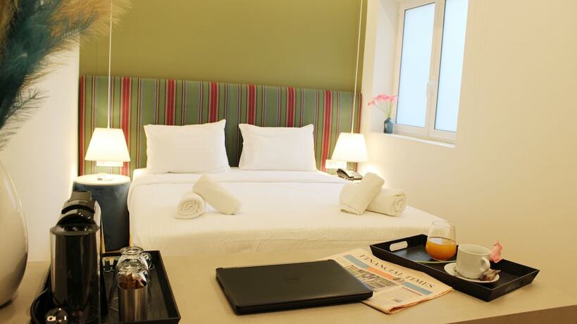 Imagen de la habitación del Hotel Alva Athens. Foto 18