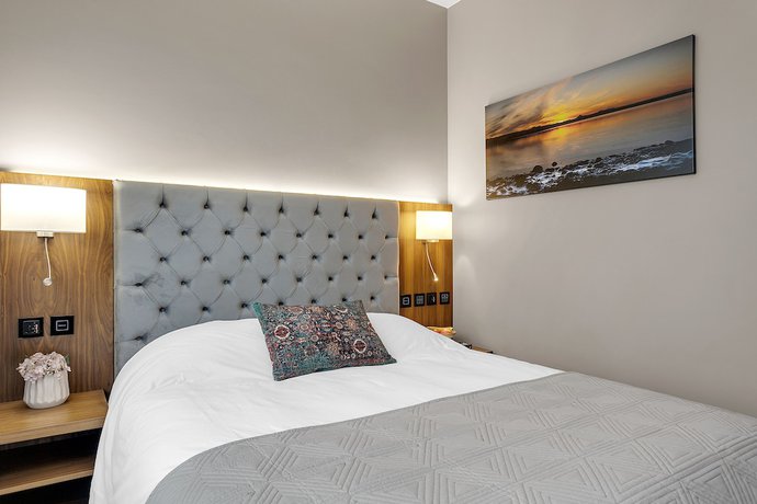 Imagen de la habitación del Hotel Alva. Foto 11