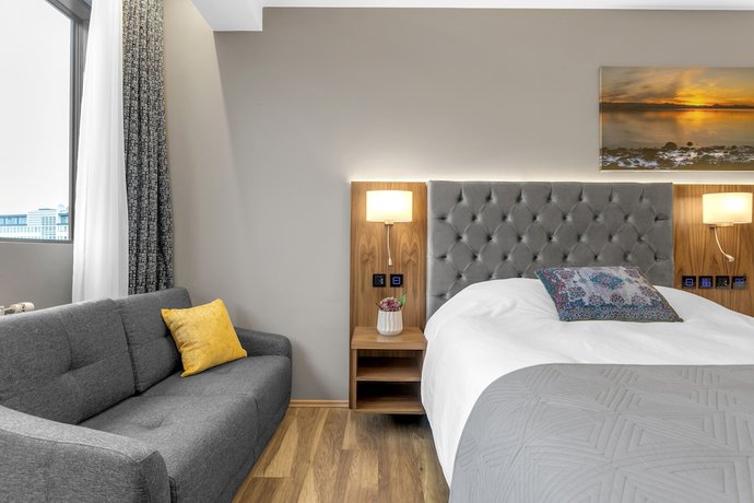 Imagen de la habitación del Hotel Alva. Foto 17
