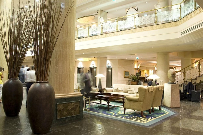 Imagen de los interiores del Hotel Alvalade. Foto 4