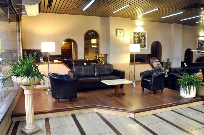 Imagen de los interiores del Hotel Alvear, Montevideo. Foto 12