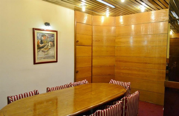 Imagen de los interiores del Hotel Alvear, Montevideo. Foto 15