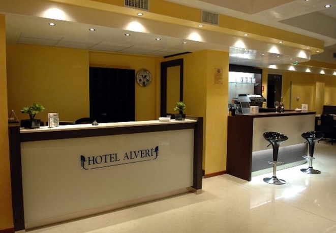 Imagen de los interiores del Hotel Alverì. Foto 18