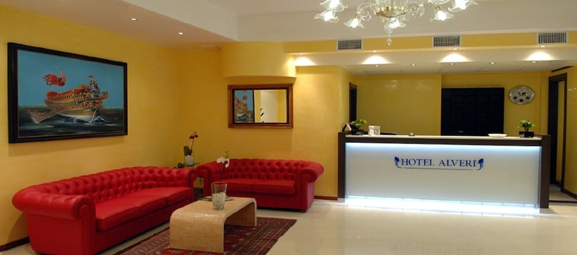 Imagen de los interiores del Hotel Alverì. Foto 19