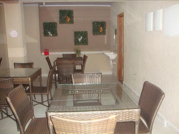 Imagen del bar/restaurante del Hotel Alves, Goiania. Foto 7