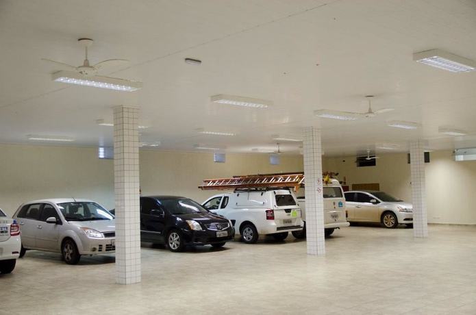 Imagen de los interiores del Hotel Alves, Mar&iacute;lia. Foto 12