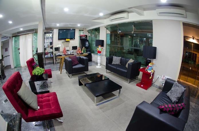 Imagen de los interiores del Hotel Alves, Mar&iacute;lia. Foto 17