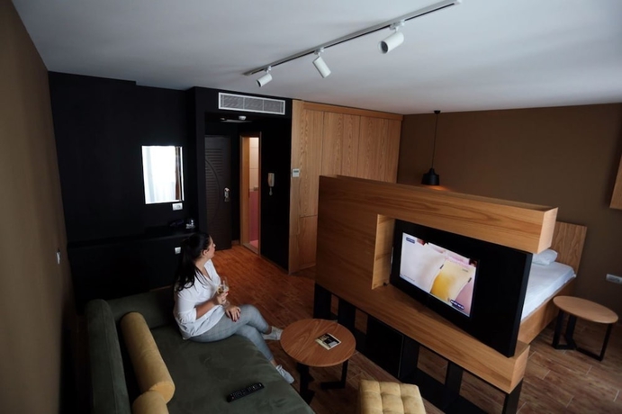 Imagen de la habitación del Hotel Alvin Comfort. Foto 6