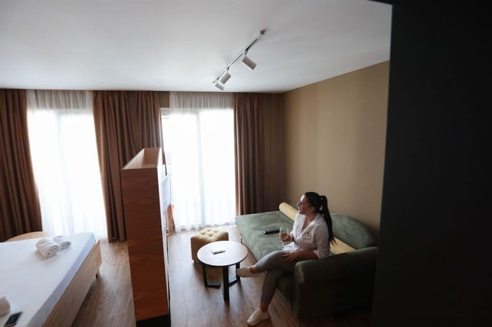 Imagen de la habitación del Hotel Alvin Comfort. Foto 8