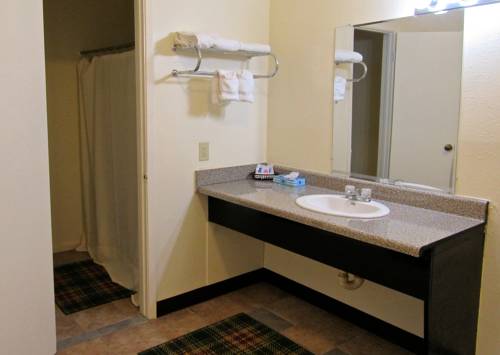 Imagen de la habitación del Hotel Alvin Extended Stay. Foto 11