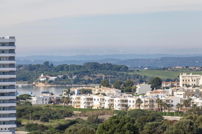 Imagen de los exteriores del Hotel Alvor Atl&acirc;ntico Beach Aparthotel. Foto 11