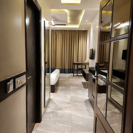 Imagen general del Hotel Alwar Vanyaevilas. Foto 16