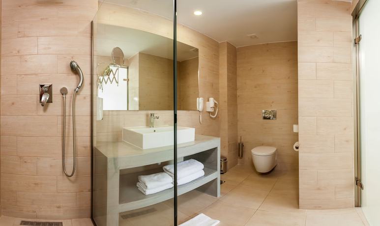 Imagen de la habitación del Hotel Alykanas Village. Foto 11