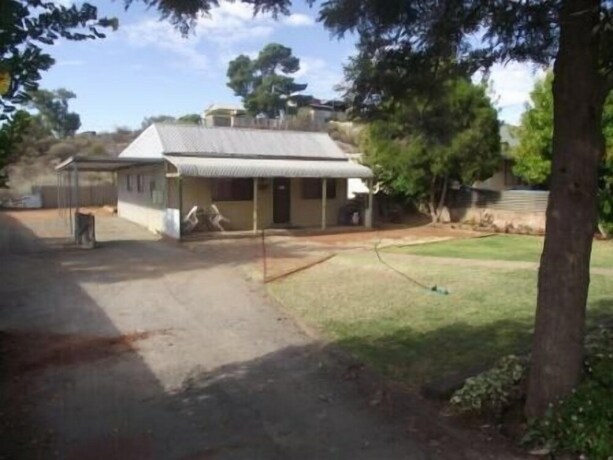 Imagen general del Hotel Aly's Cottage. Foto 3