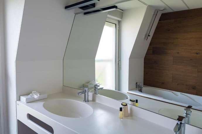 Imagen de la habitación del Hotel Alysson H&ocirc;tel. Foto 11