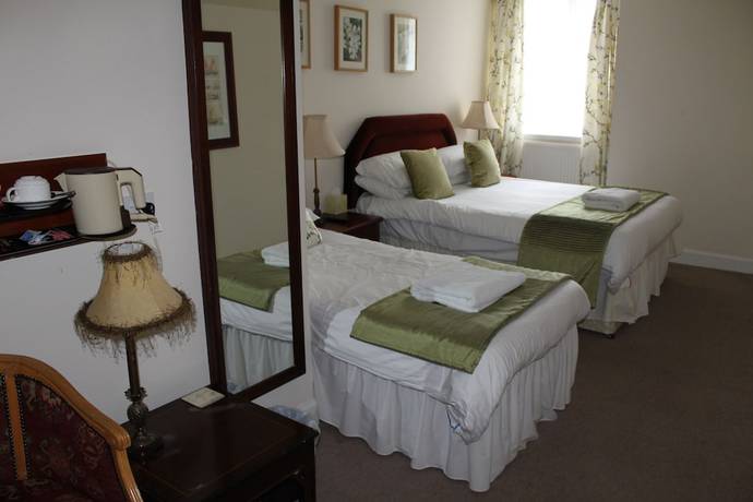 Imagen de la habitación del Hotel Alyth. Foto 10