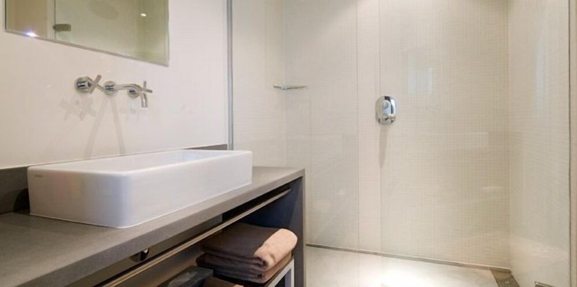 Imagen de la habitación del Hotel Alzinn. Foto 19