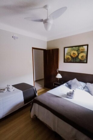 Imagen de la habitación del Hotel Alzira Granada. Foto 20
