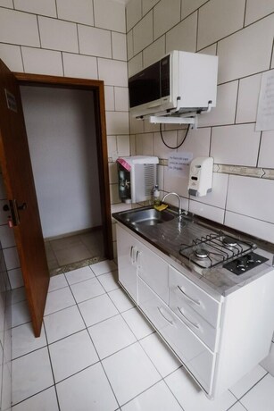 Imagen de la habitación del Hotel Alzira Granada. Foto 22