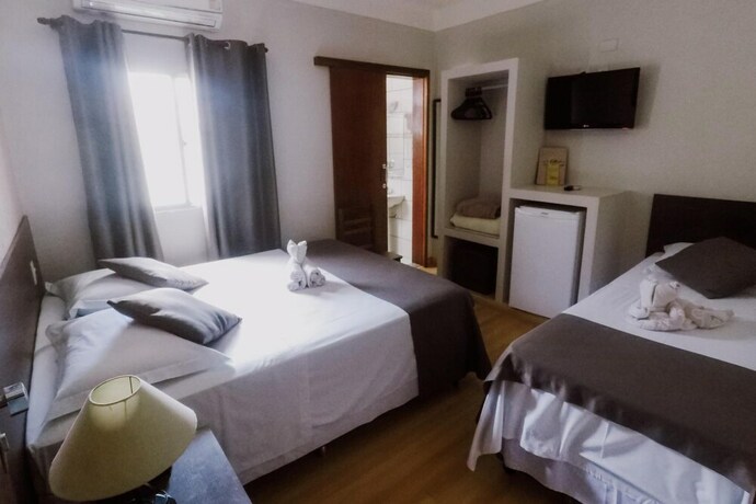 Imagen de la habitación del Hotel Alzira Granada. Foto 28