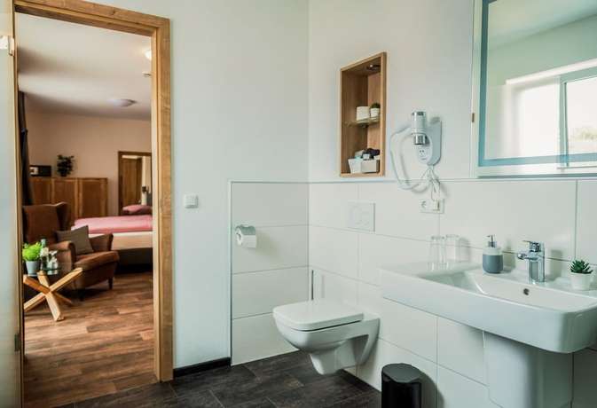 Imagen de la habitación del Hotel Am Dalwigker Tor. Foto 9
