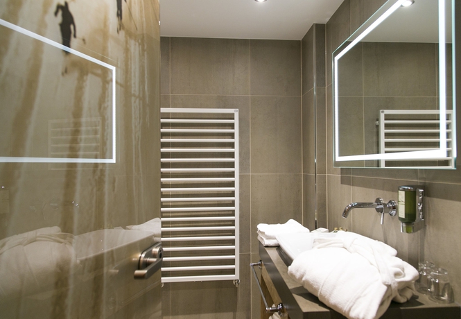 Imagen de la habitación del Hotel Am Dorfplatz Suites - Adults Only. Foto 11