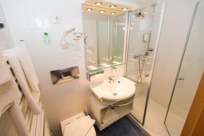 Imagen de la habitación del Hotel Am Feuersee. Foto 6